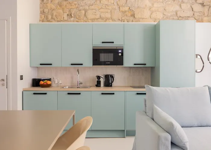 Notre Dame Apartment